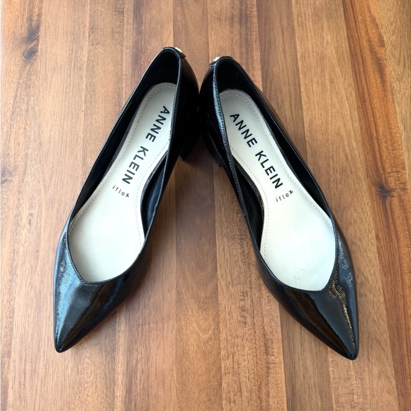 Anne Klein Norwood iflex Black Pointed Toe Heels - Picture 5 of 11
